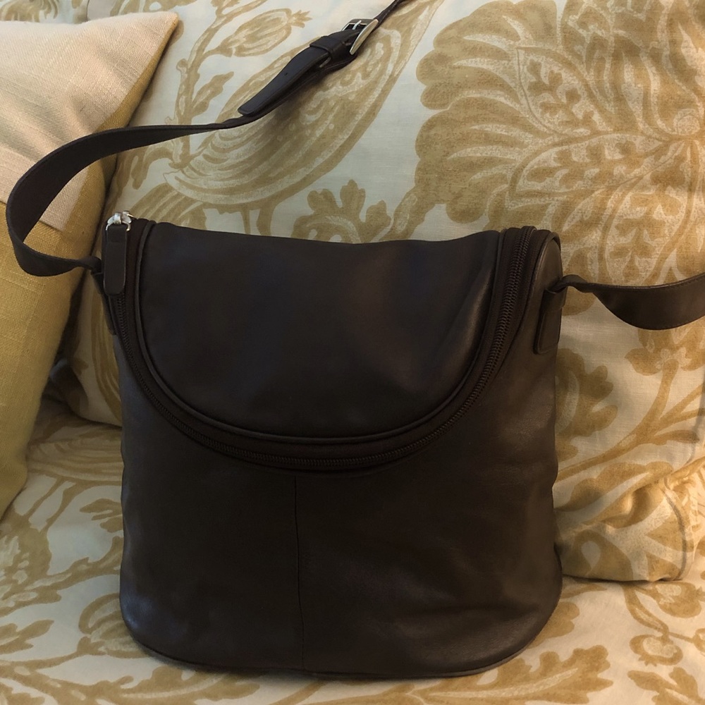 MAXX NewYork Leather Shoulder Bag